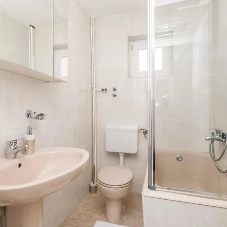 Apartman Viskovo-opatija 4* *